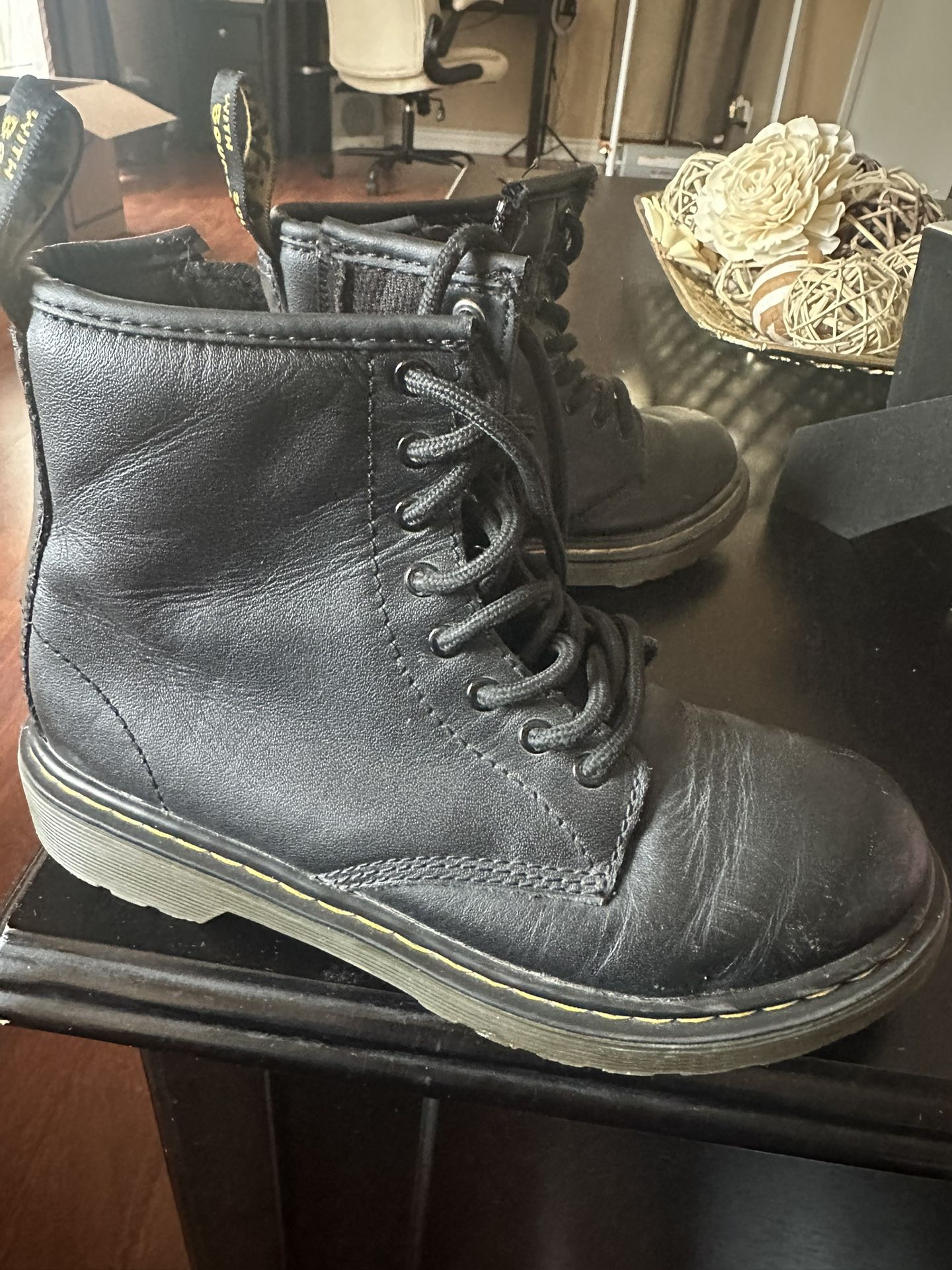 Dr Marten Boots
