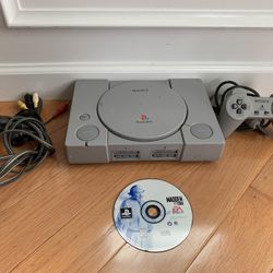 PlayStation 1 PS1 Consol Bundle With Game, Controller Hook Ups