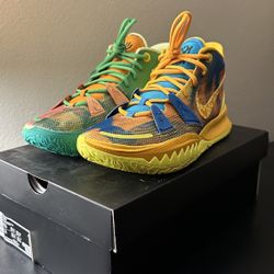 Nike Kyrie 7 sneaker room air and earth Size 9.5