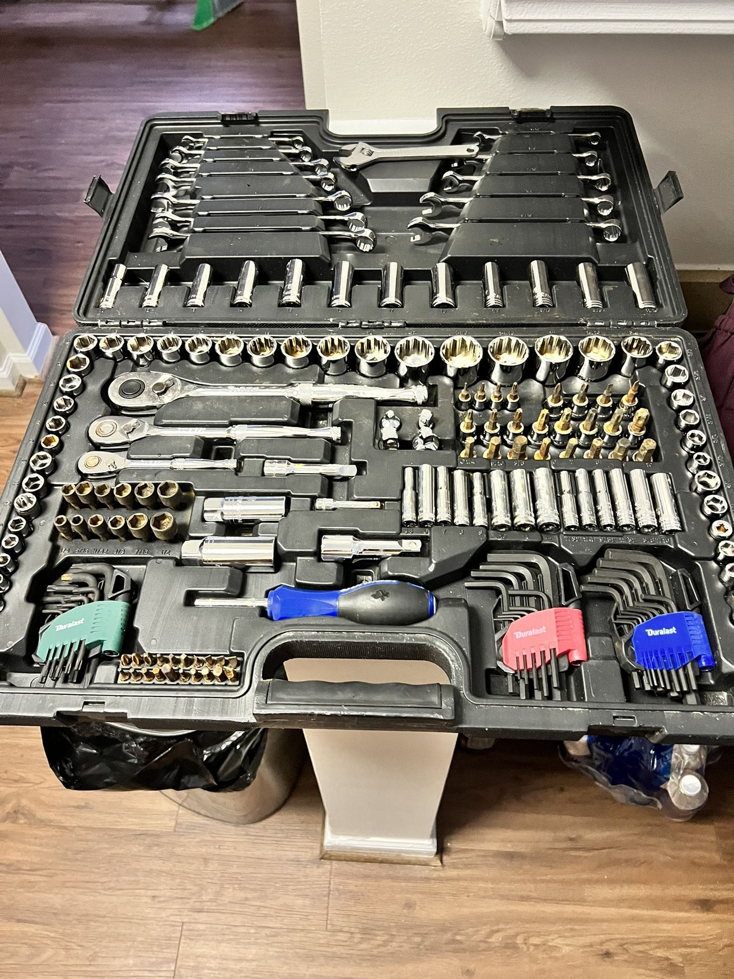 Duralast Mechanics Tool Set 180 Piece