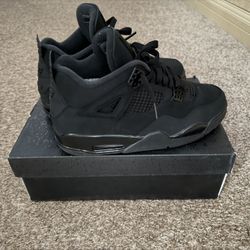Jordan 4’s (Black cat) 