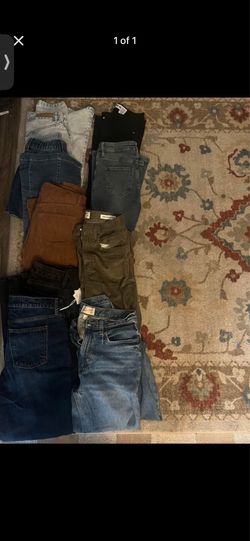 Woman jeans size 0-4 all for $35