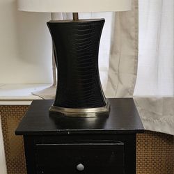 Night Table With Lamp