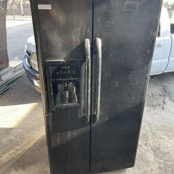 Frigidaire Side By Side Refrigerator 