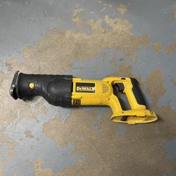 Dewalt Saw