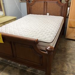 Queen Bedroom Set
