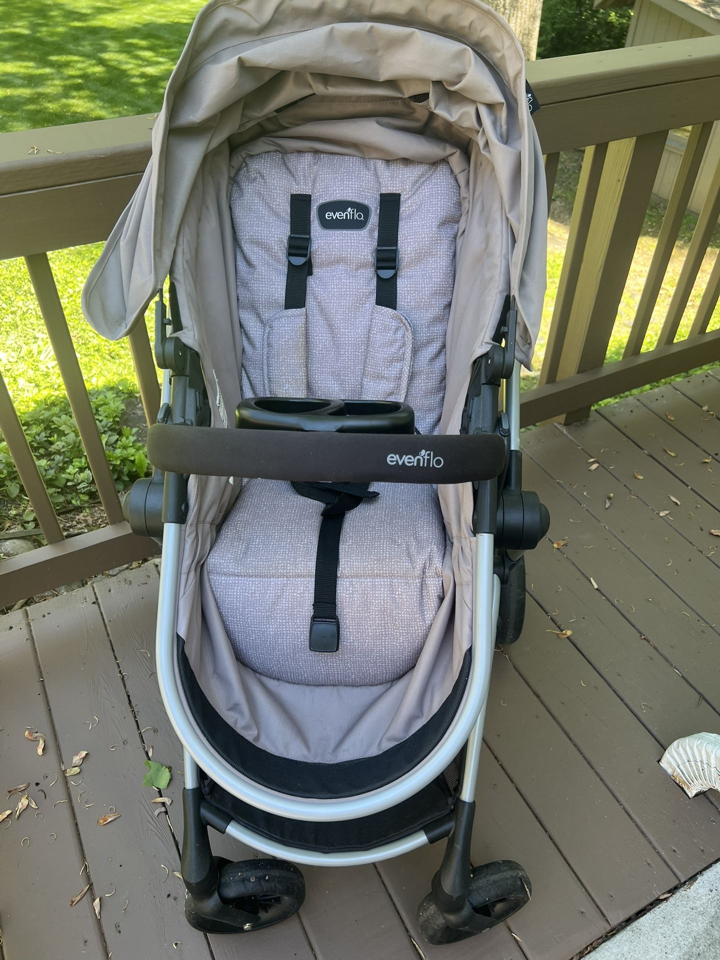evenflo Pivot Stroller