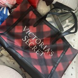 Vs Tote