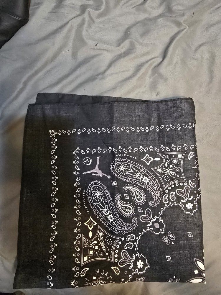 Travis Scott x Jordan Bandana Set (2) – Cactus Jack Limited Edition Black Paisley