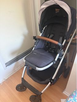 Uppababy Cruz Stroller w/ rain cover
