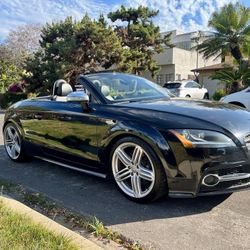 Audi TTS Roadster 2012 Prestige Trim
