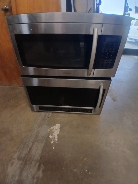 Under Counter/over The Stove Microwaves