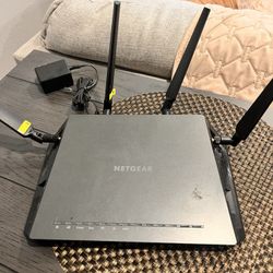 Wireless Wi-Fi Router 