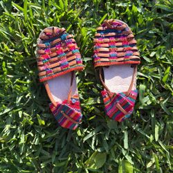 Guatemalan Zapatos Tipocos