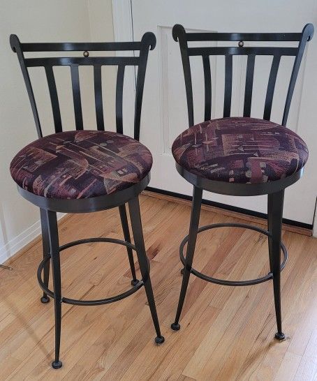 Elegant Cushioned Iron Barstools