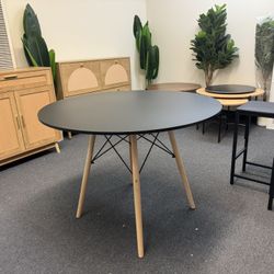 New in a sealed box (TABLE ONLY) 47" Round Dining Table Top and Beech Wood Legs Seats 4 Person