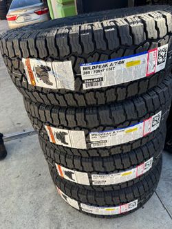 285/70r17 Falken Tires nuevas con 65,000  millas de garantía las 4