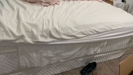 Free Queen Size Bed
