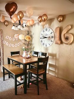 Dining table set
