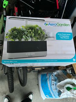 Indoor vegetable grower