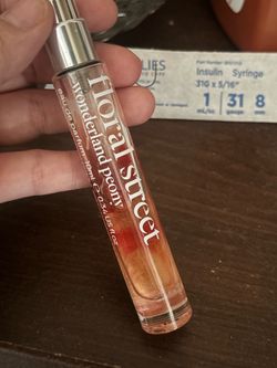 Floral perfume