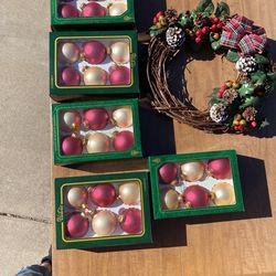 Christmas Tree Bulbs And Wreath