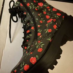 Guess Girl Black Boots Size 7