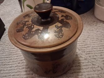 Stoneware Crock with Lid