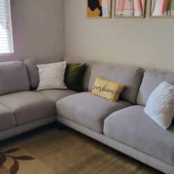 Sofa - 2-Piece 114" Sectional