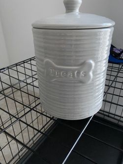 Dog treats holder