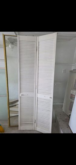 White Folded Bedroom Door 32 inch width x 80 inch height