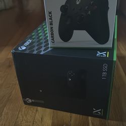 Xbox Series X + One More Controller