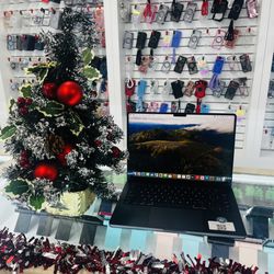 MacBook Pro M3 18ram 512GB 