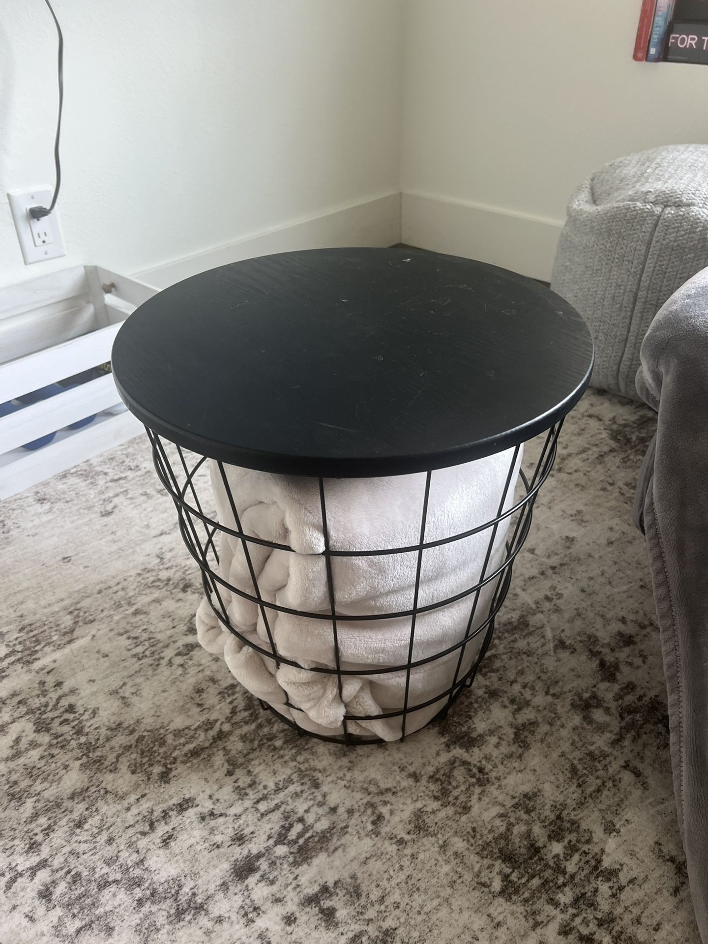 Basket Table