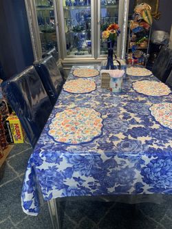 Gorgeous Mirror Dinning table with 6 blue velvet bedazzled chairs $1500 obo no lowballing free delivery Fresno only
