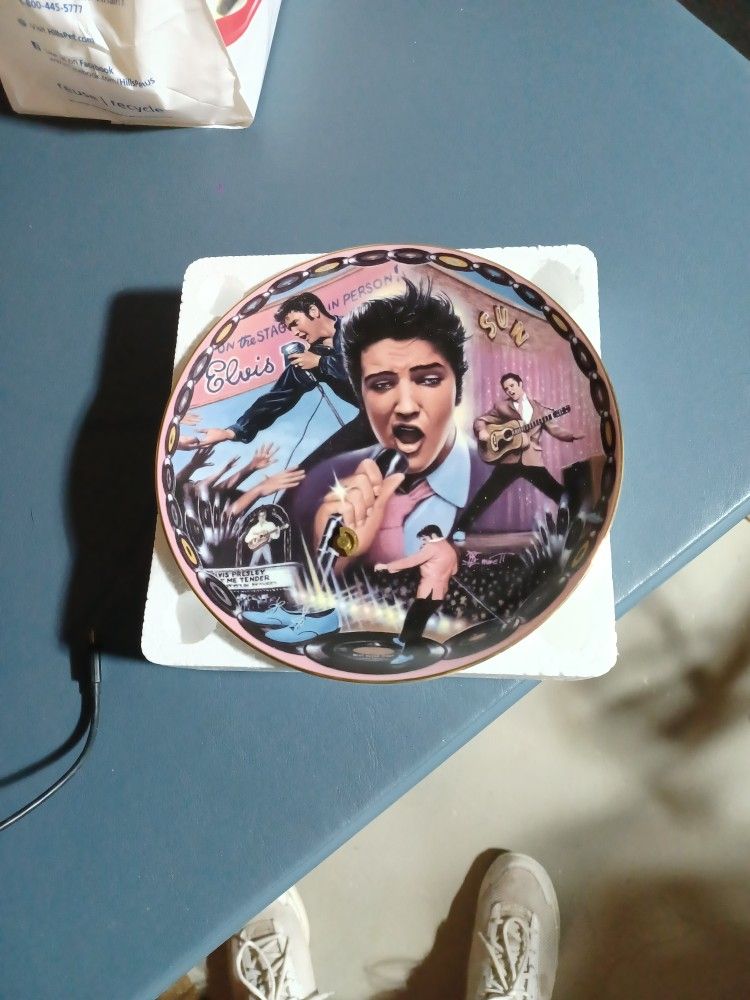 ELVIS Rocking In My Blue Suade Shoes. Nothing Wrong With This Musical Plate,just Already Have One.