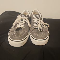 Mens Size 11.5 Vans Skate Shoes