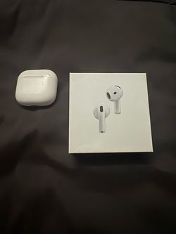 Wireless earbuds with ANC