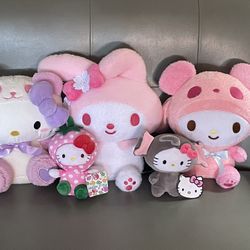 HELLO KITTY PLUSH
