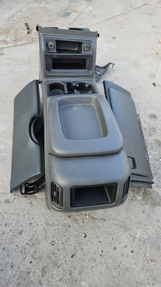 GM FLOOR CENTER CONSOLE AVAILABLE