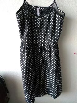 Gorgeous Black and White Dress!