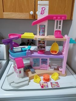 Barbie Little People house