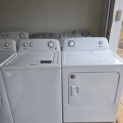 CLEAN Amana High Efficiency Washer And Dryer 