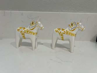 Rare Vintage Gold & White Dala Horses