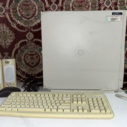 Old Dell Computer  Dimension 4100 With Speakers 