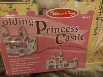 Melissa &Doug Castle