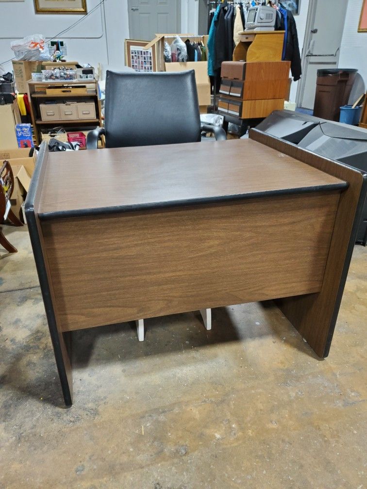 Classic Computer Desk