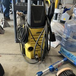 Karcher Pressure Machine 