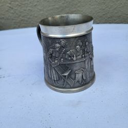 4" ZINN GERMAN PEWTER STEIN TANKARD TAVERN SCENE DESIGN