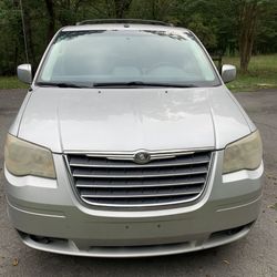 2008 Chrysler Town & Country